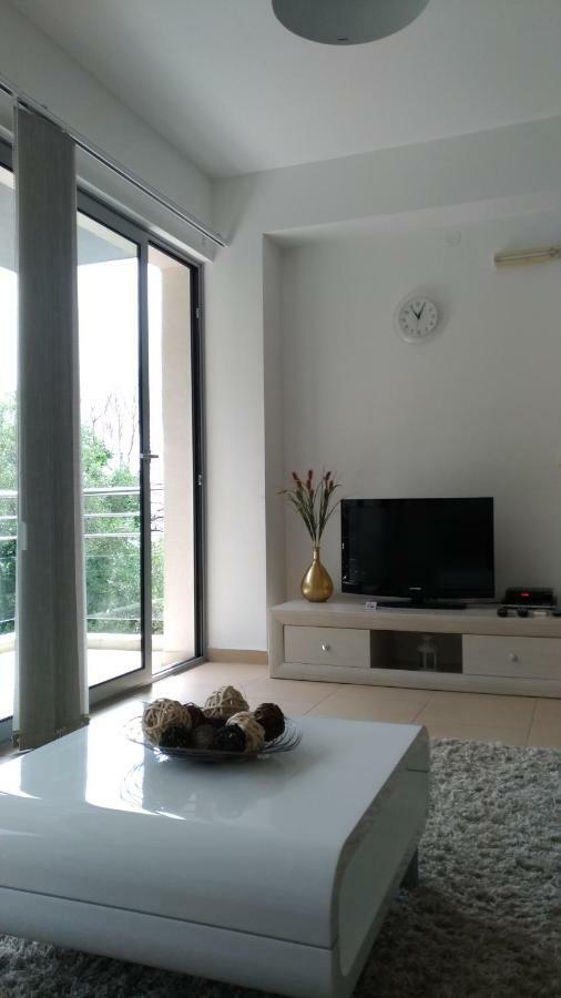 Apartments Acacia Hill Thenovici Luaran gambar